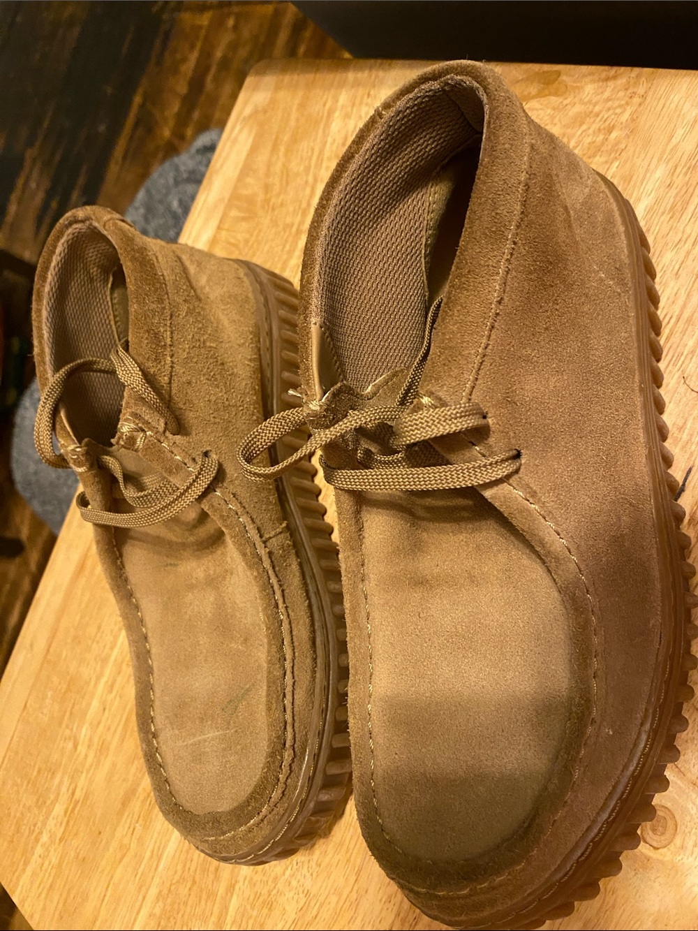 Clarks Men's Suede Chukka Boots - Tan Brown